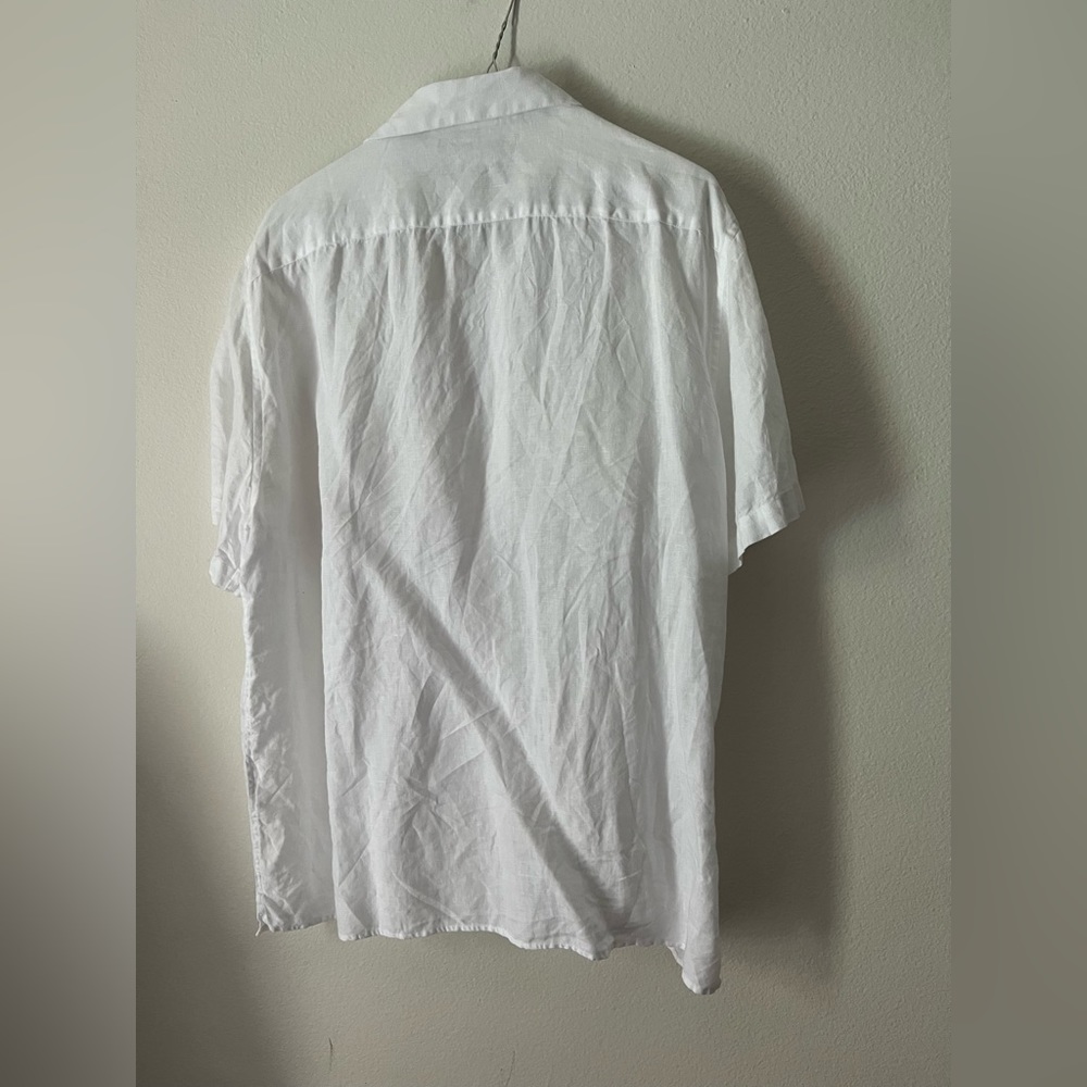 Saks Fifth Avenue, Men’s linen short sleeve shirt  - size Large